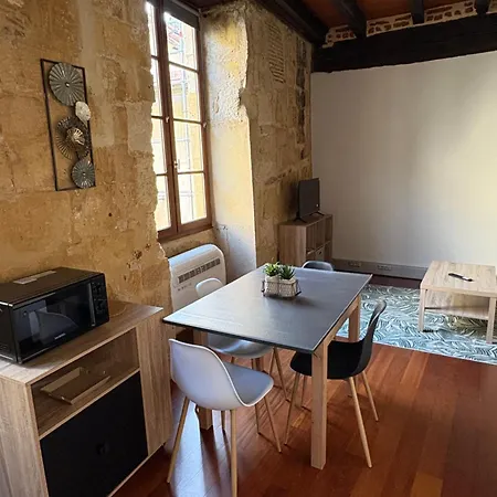 Barrio Cyrano Appartement-centre Historique Apartmán *